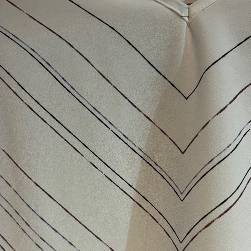 Apt. 9 Asymmetrical Cream Fitted Tank Top - Picture 3 of 4